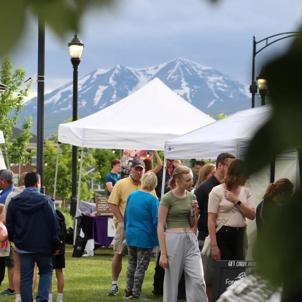 Riverton Market @ Friday Fun Nights